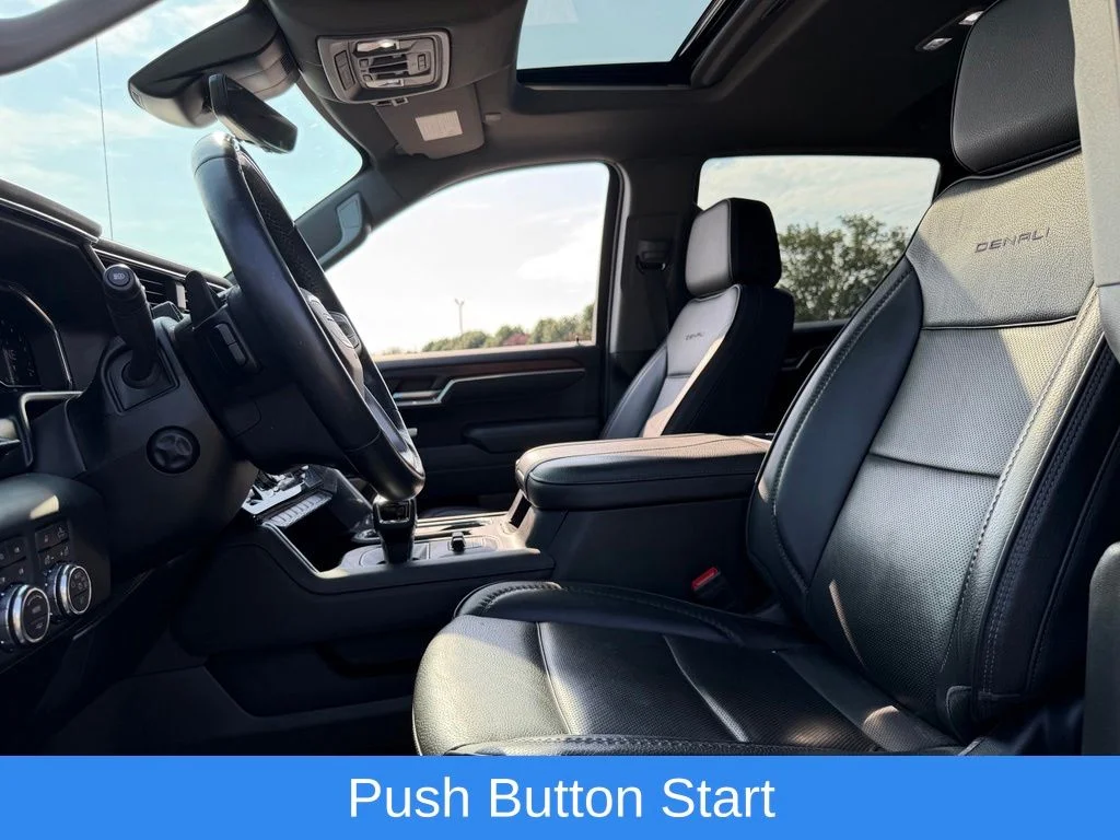 Used 2025 Silver GMC Denali image 23