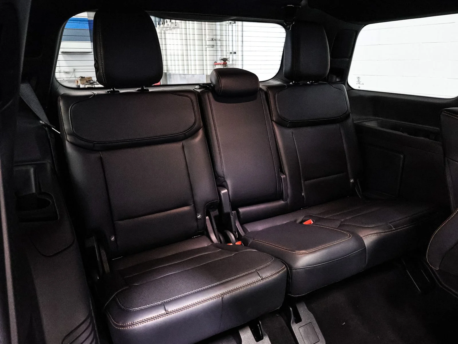New 2026 Agate Black Metallic Ford Tremor® image 27