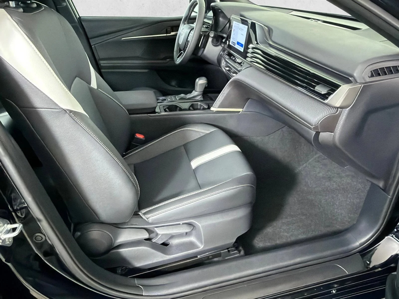 Used 2025 Midnight Black Metallic Toyota SE image 13