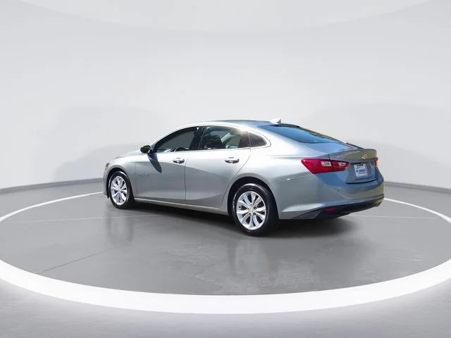 Used 2025 Gray Chevrolet LT image 6