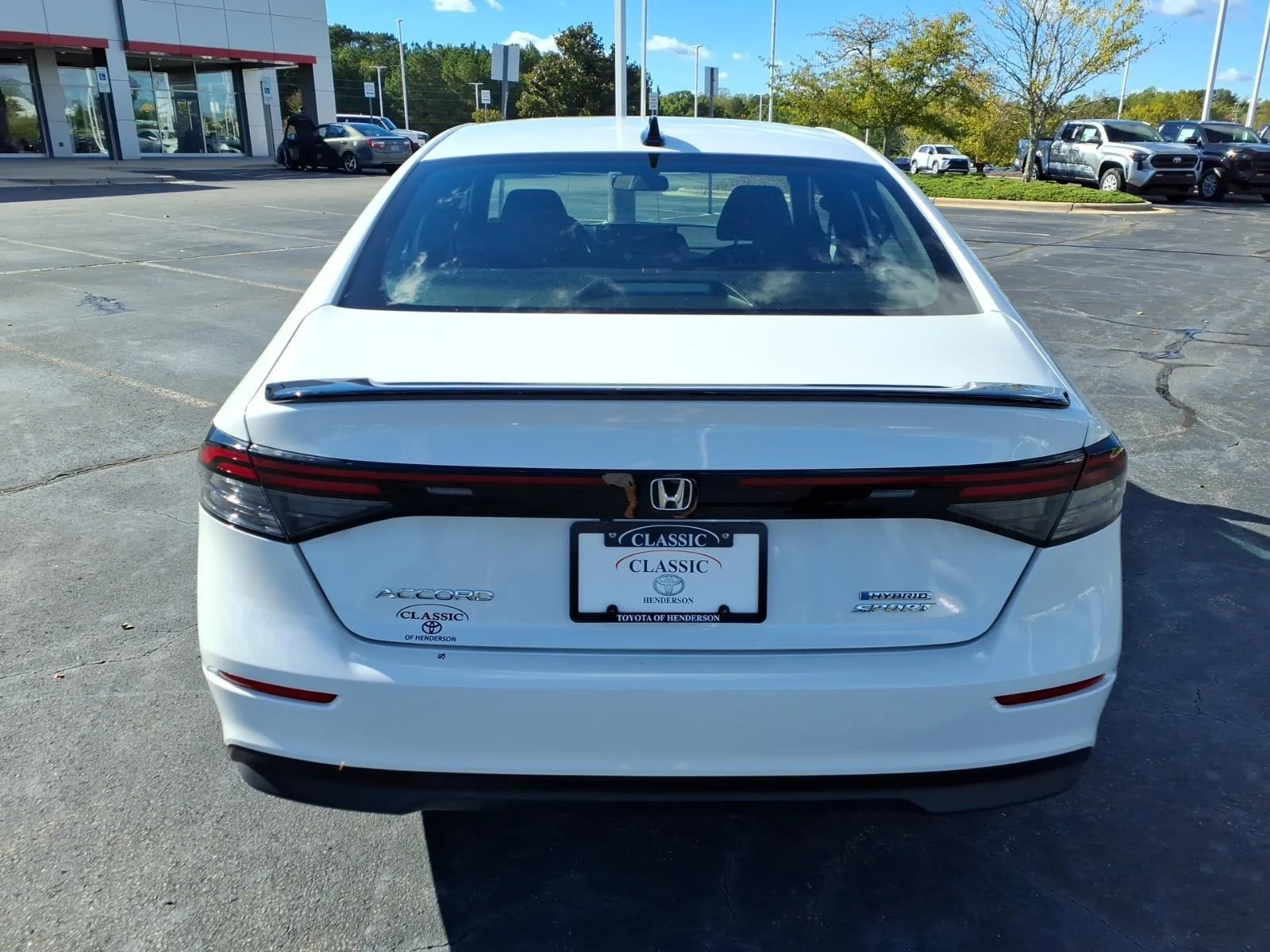 Used 2025 Platinum White Pearl Honda Sport image 11