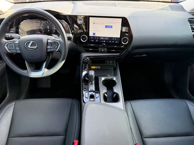 Used 2025  Lexus 250 Premium image 22