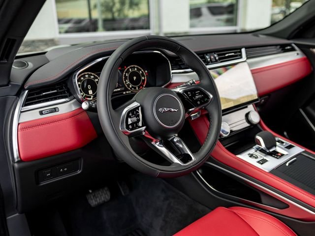 2026 Jaguar F-Pace R-Dynamic S - Photo 16