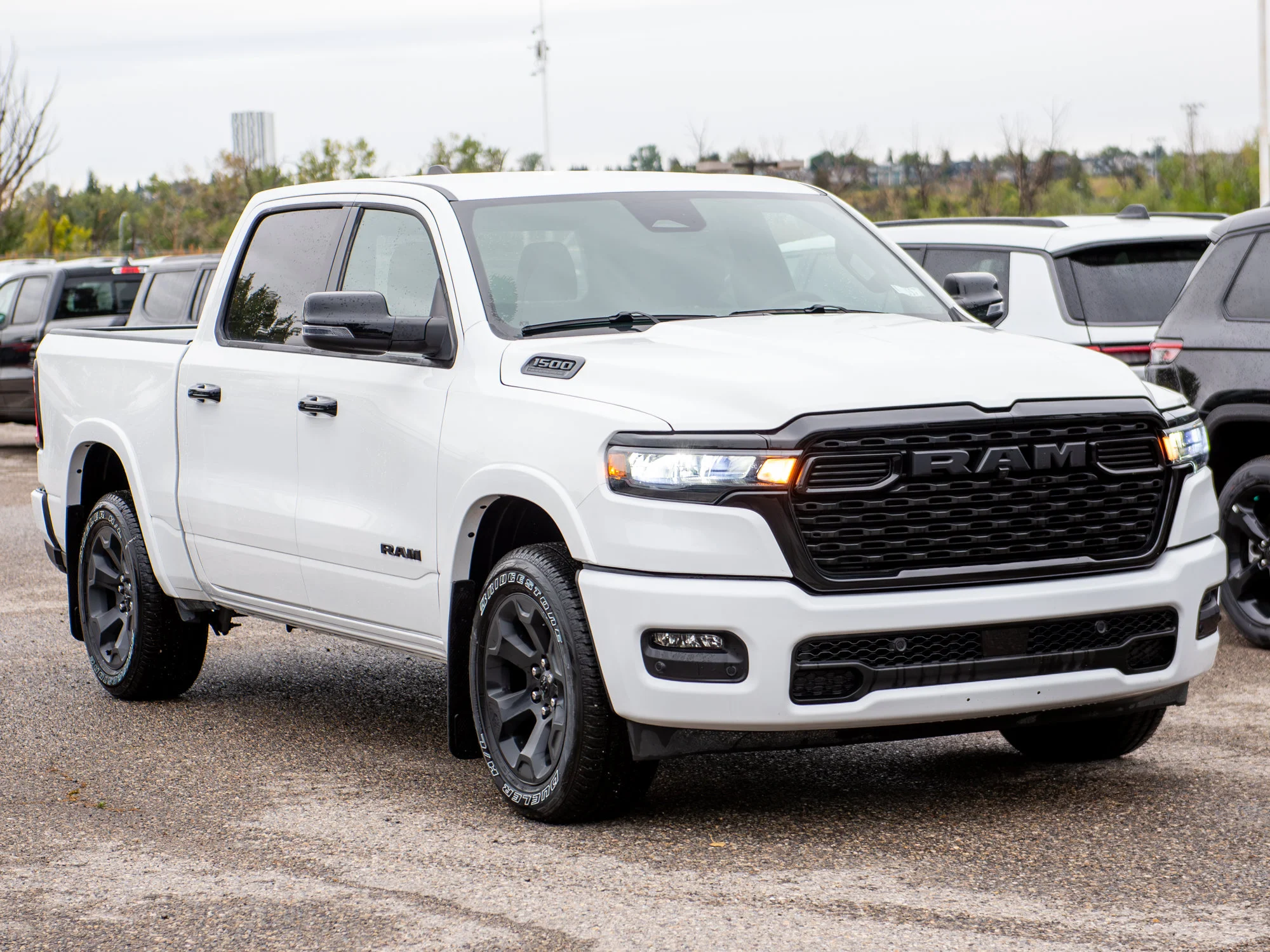 New 2026 White RAM Big Horn Night* 4x4 Crew Cab, Level 2 Equip Group, Heated Seats/Wheel image 5