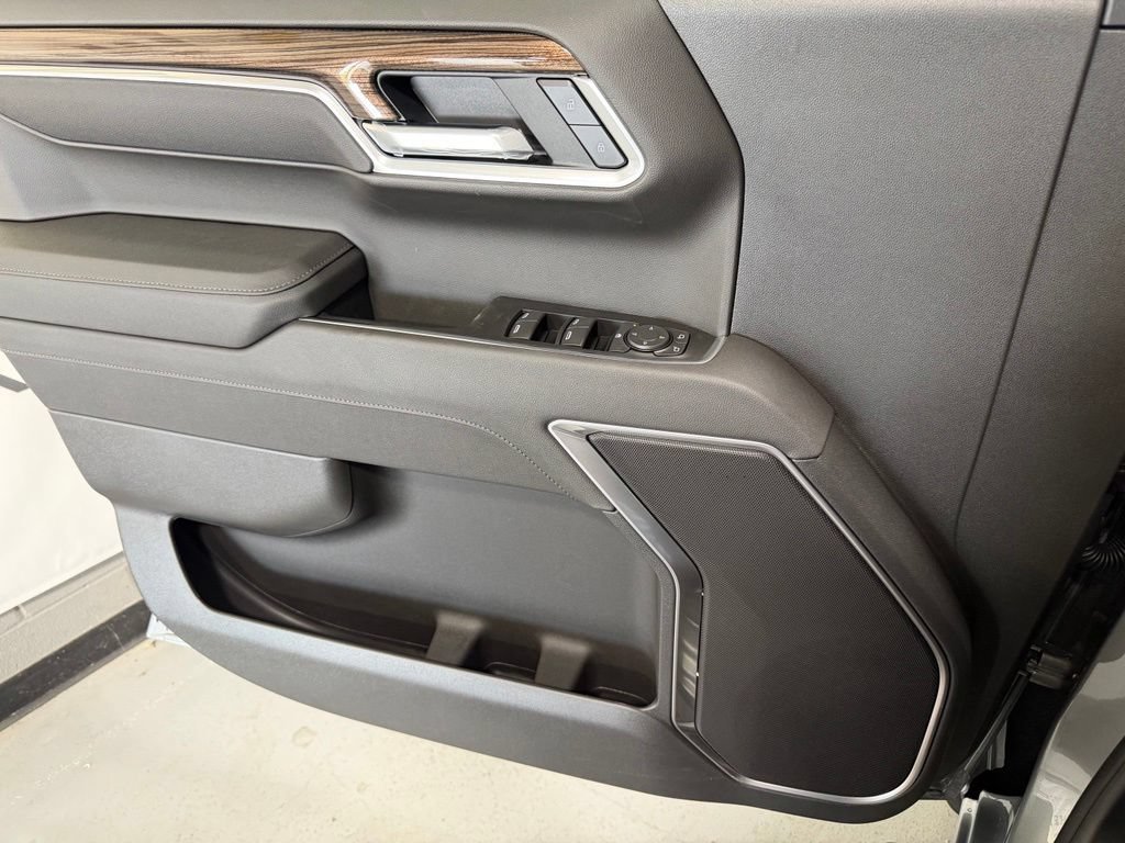 New 2026 Sterling Gray Metallic Chevrolet RST image 11