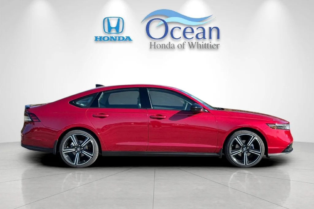 New 2026 Radiant Red Metallic Honda SE image 3