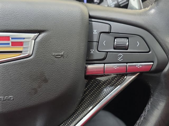 Used 2020 CRYSTAL WHITE TRICOAT Cadillac AWD Sport image 17