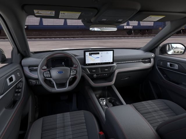 New 2026 Star White Metallic Tri-Coat Ford ST-Line image 32