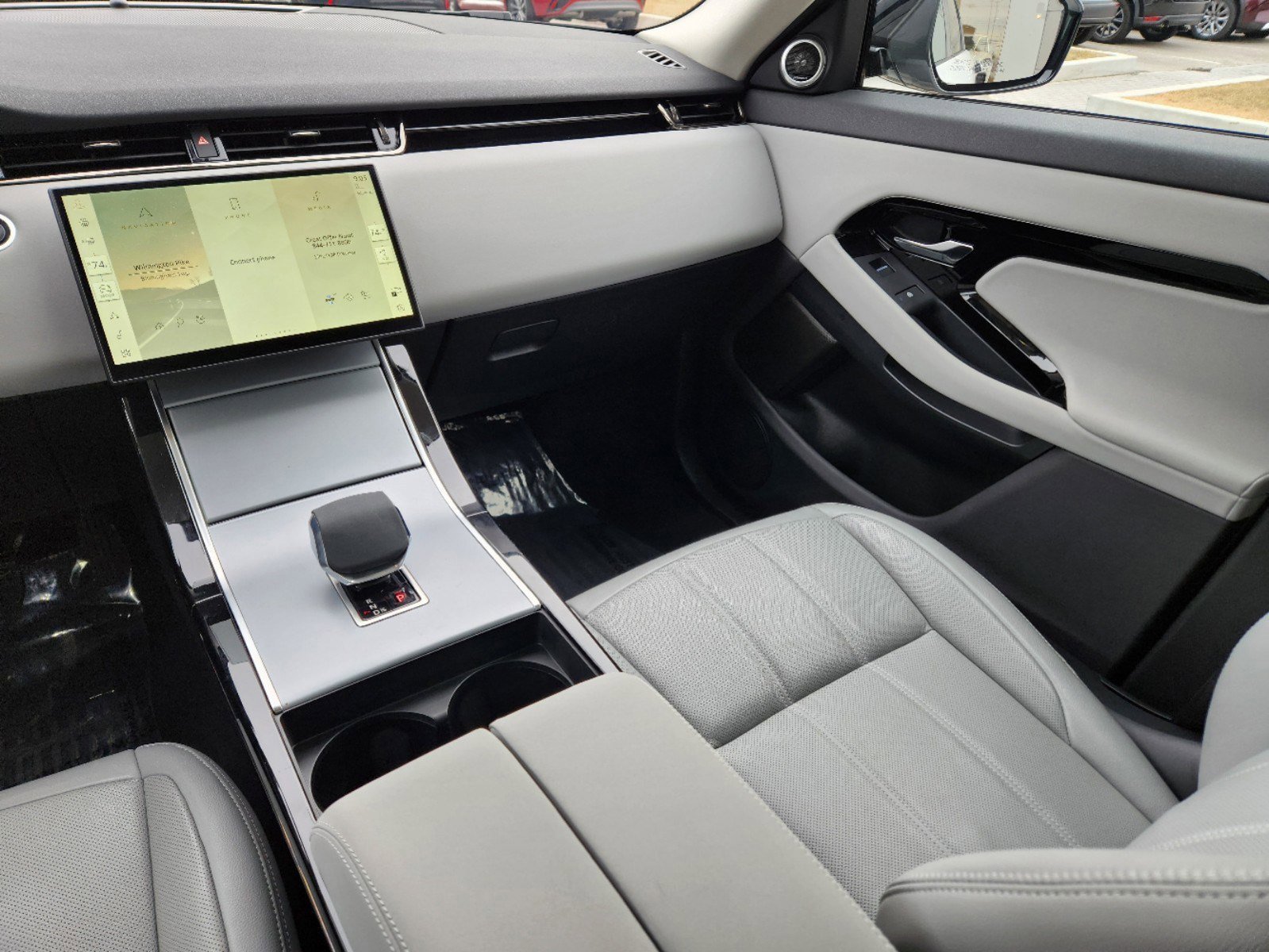 Certified Used 2024 Fuji White Land Rover S image 14