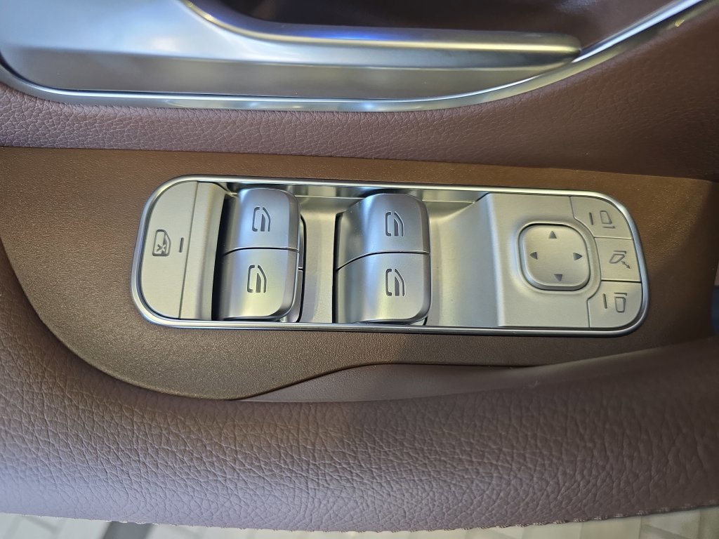 Certified Used 2026 Gray Mercedes-Benz GLE 350 image 33