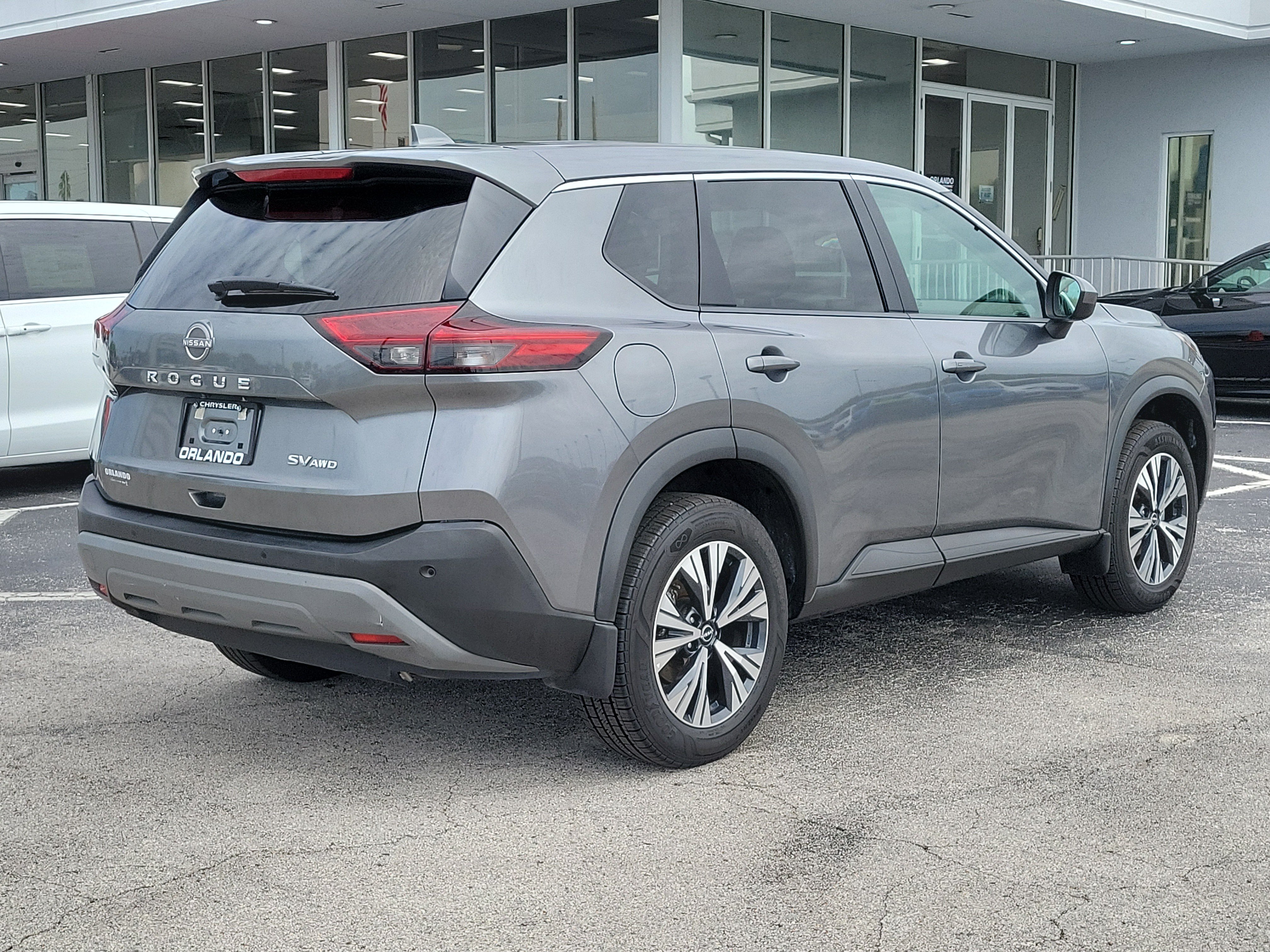 Used 2023 Gun Metallic Nissan SV image 7
