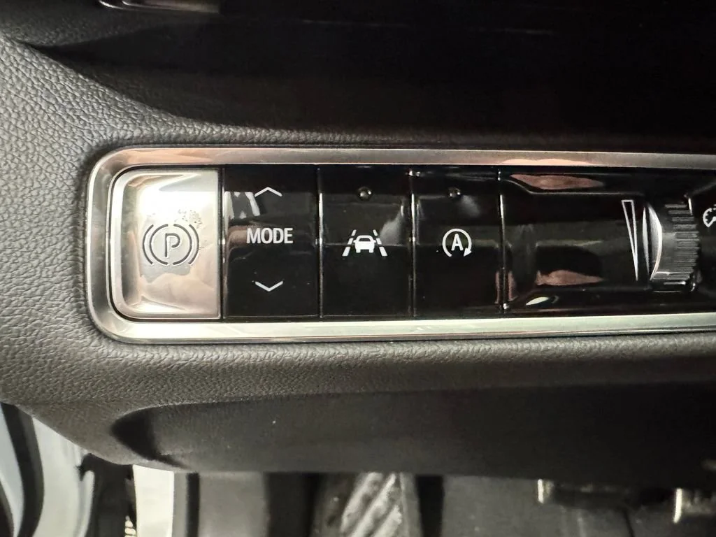 New 2026 Summit White Buick Sport Touring image 19