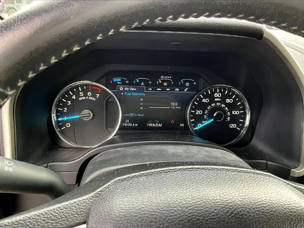 Used 2019 White Ford Lariat image 7