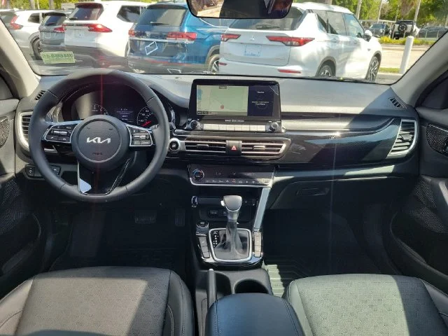 Used 2023 White Kia EX image 13