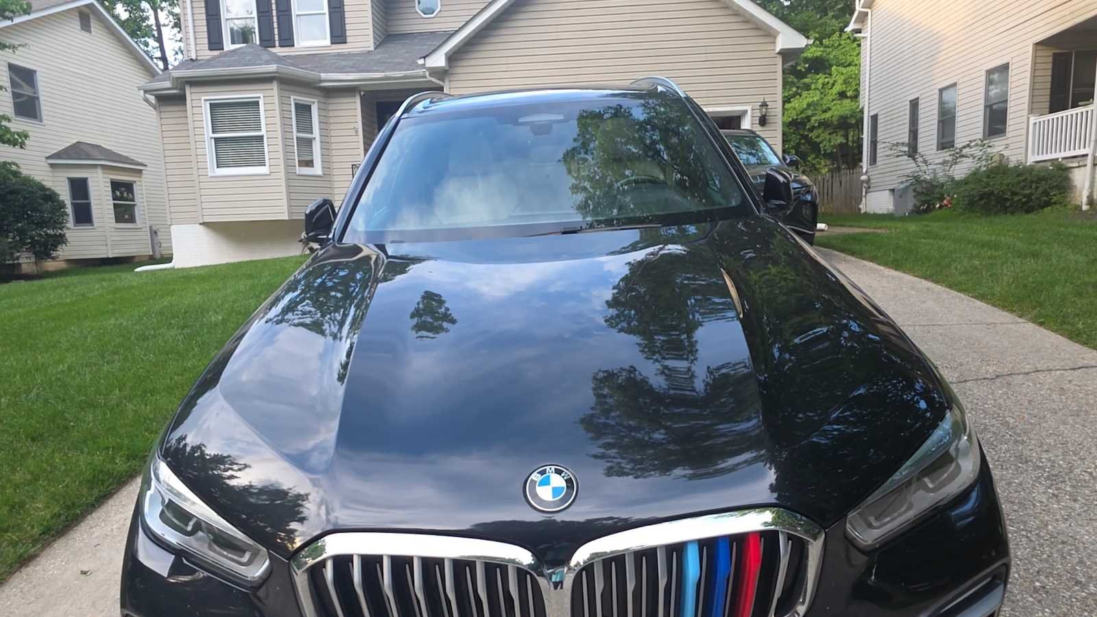 Used 2020 Black Sapphire Metallic BMW xDrive40i image 5