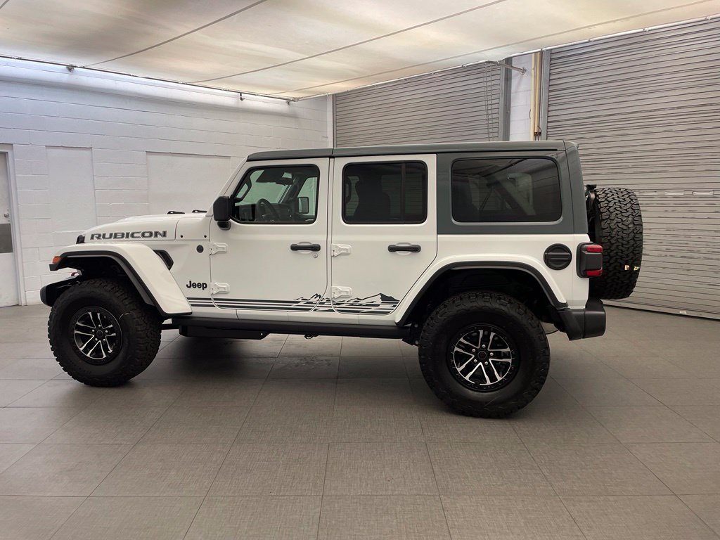 New 2026 Bright White Clear-Coat Exterior Paint Jeep Rubicon image 5