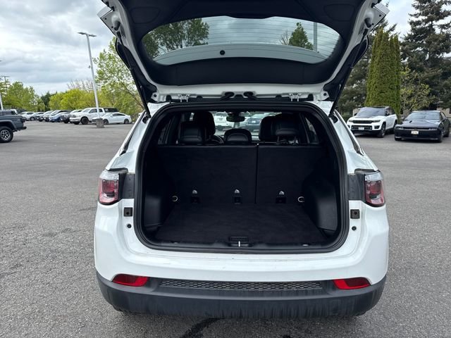 Used 2024 Bright White Clearcoat Jeep Latitude image 6