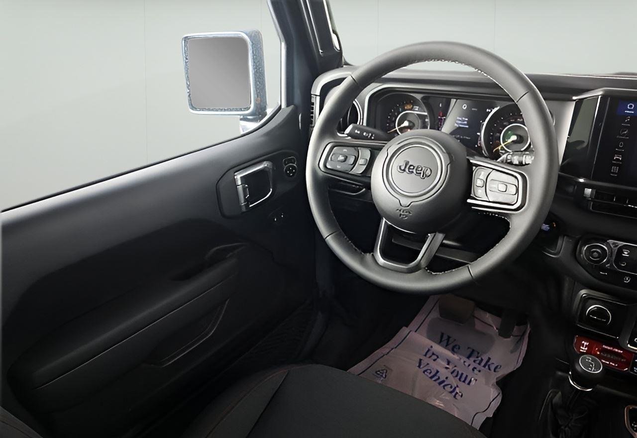 New 2025 Anvil Clear-Coat Exterior Paint Jeep Rubicon image 7