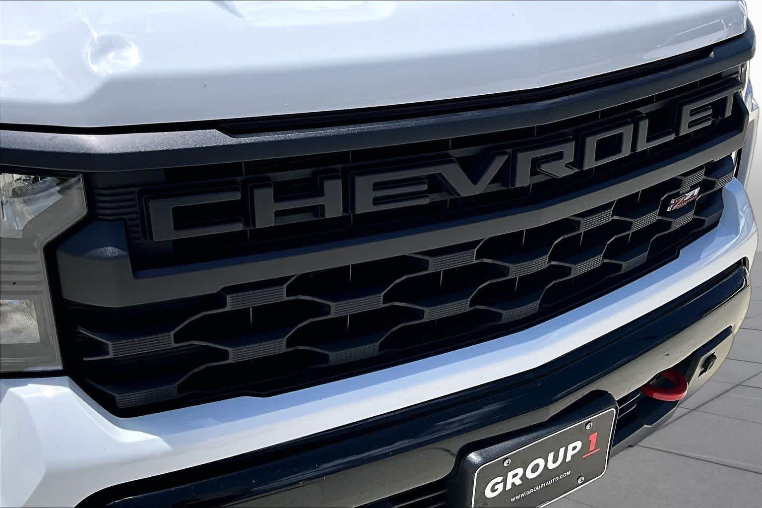 Used 2023 Summit White Chevrolet Custom Trail Boss image 28