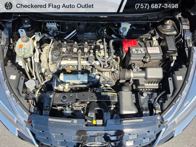 Used 2023 Super Black Nissan SR image 15