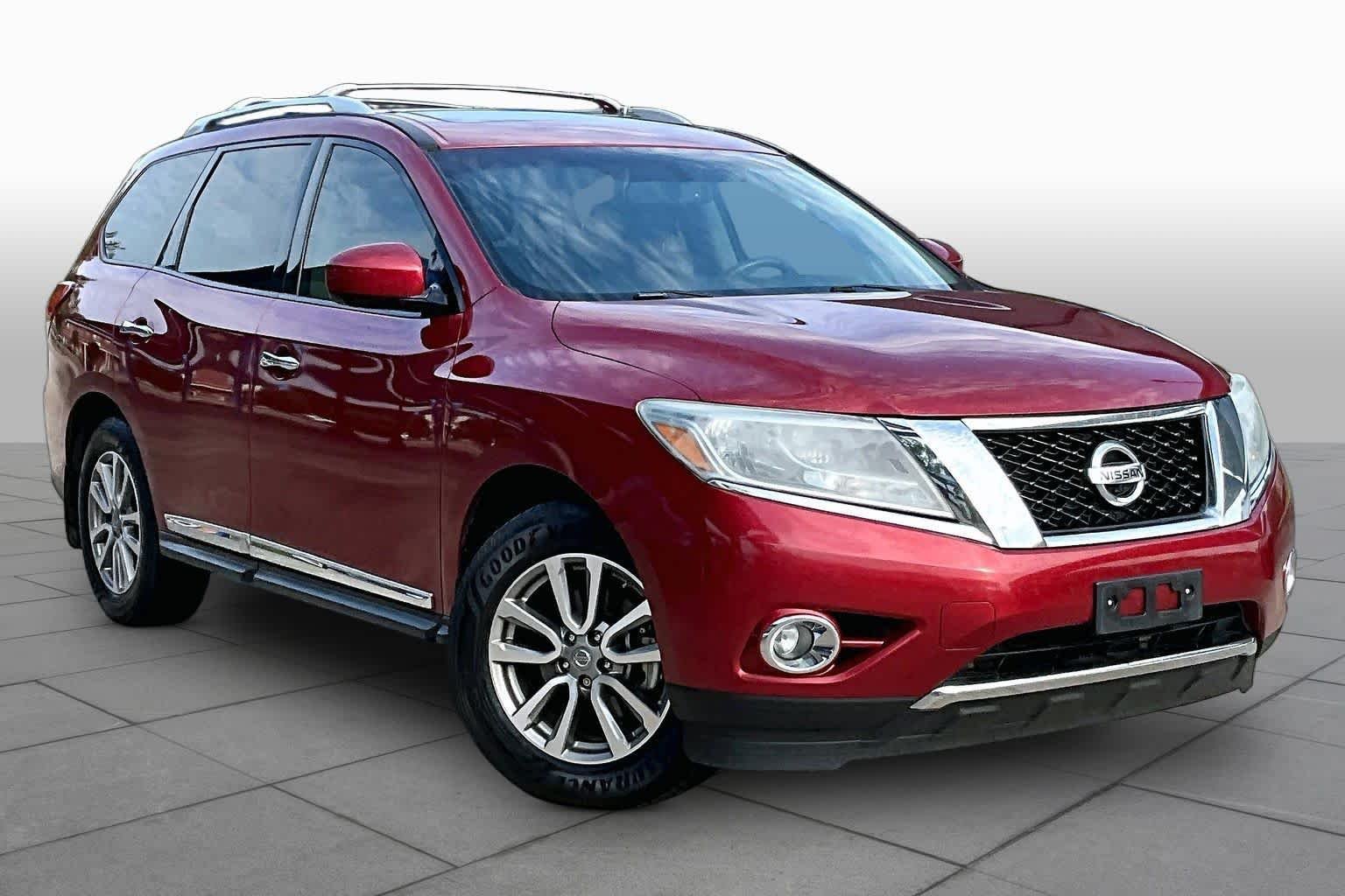 Pre-Owned 2015 Nissan Pathfinder SL