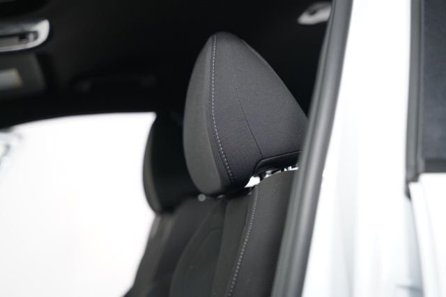 2025 Hyundai Elantra Blue - Photo 24