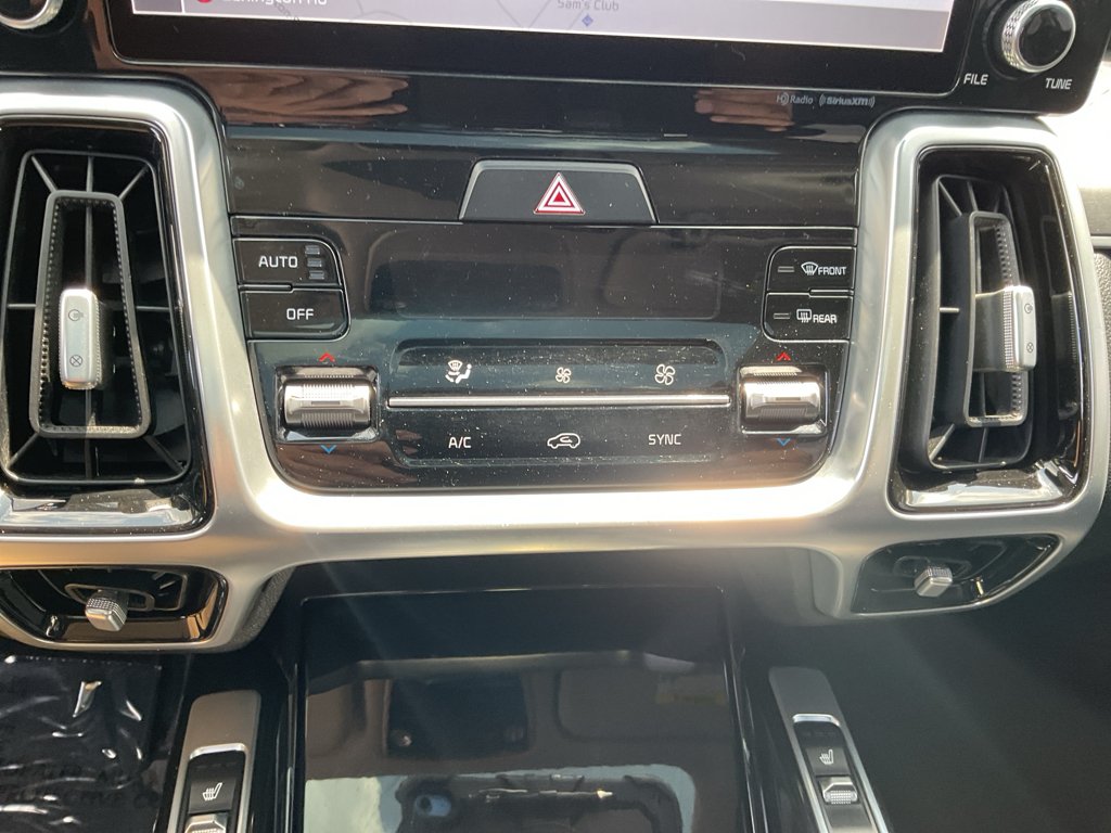 Used 2022 Wolf Gray Kia SX image 31