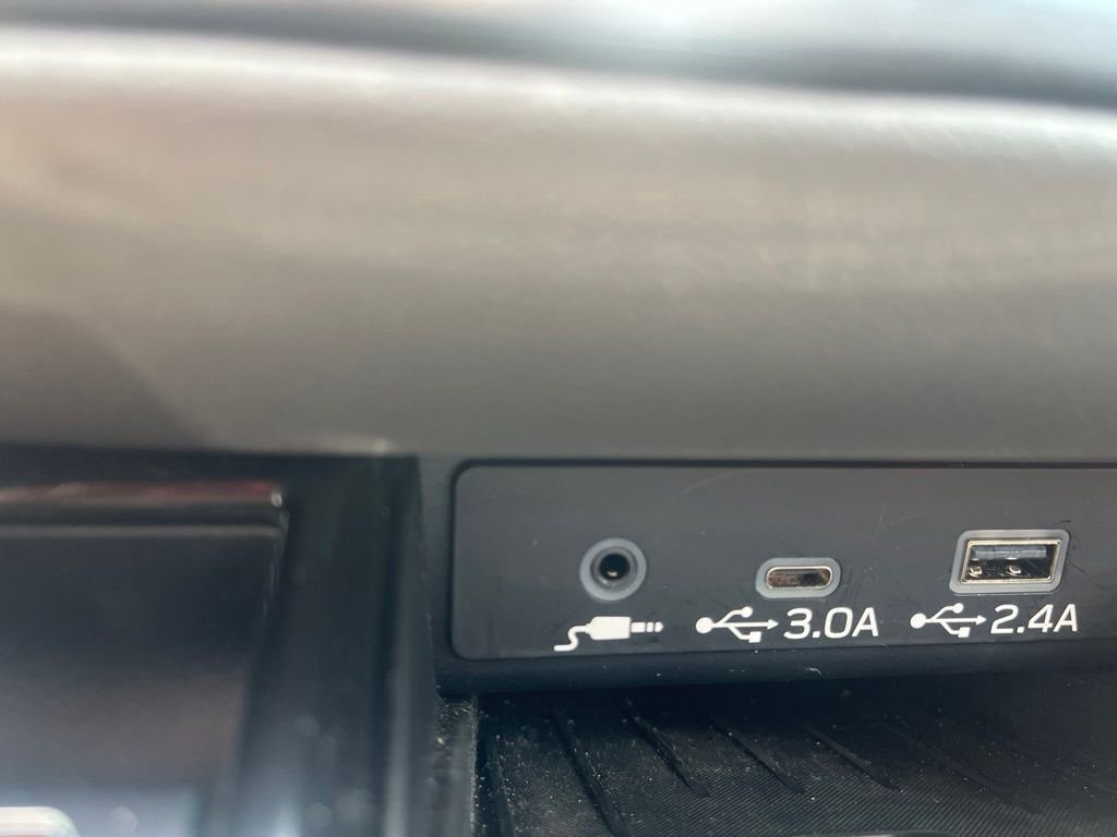 Used 2025 Green Subaru Wilderness image 19