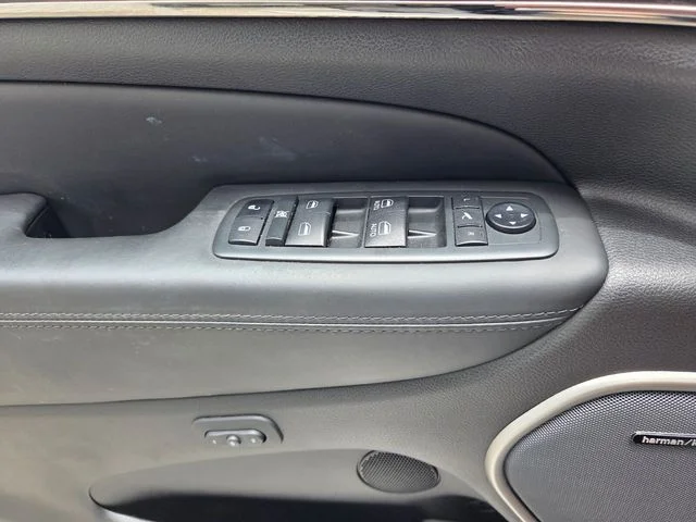 Certified Used 2021 Blue Jeep Overland image 19
