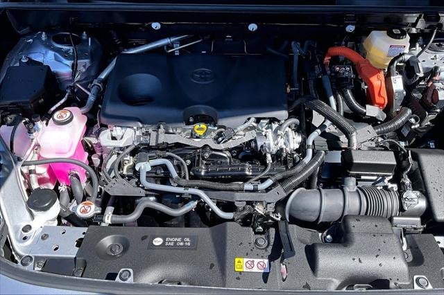 Certified Used 2025 SILVER SKY METALLIC Toyota  image 32