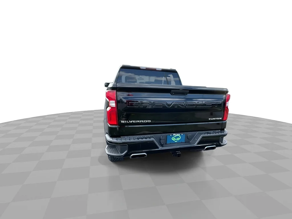 Used 2019 Black Chevrolet Custom Trail Boss image 8