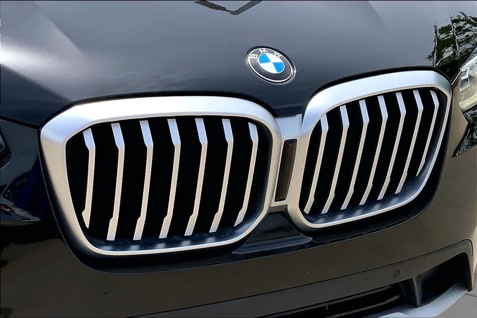 Used 2023 Jet Black BMW sDrive30i image 28