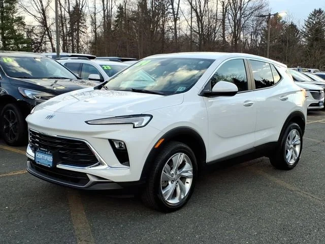 Certified Used 2024 Summit White Buick Preferred image 3