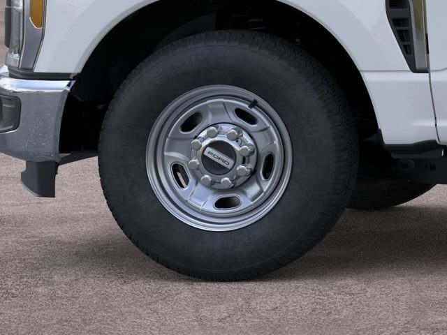 New 2026 Oxford White Ford XL image 19