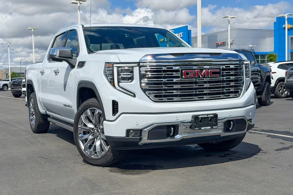 2026 GMC Sierra 4WD Crew Cab Short Box Denali's photo