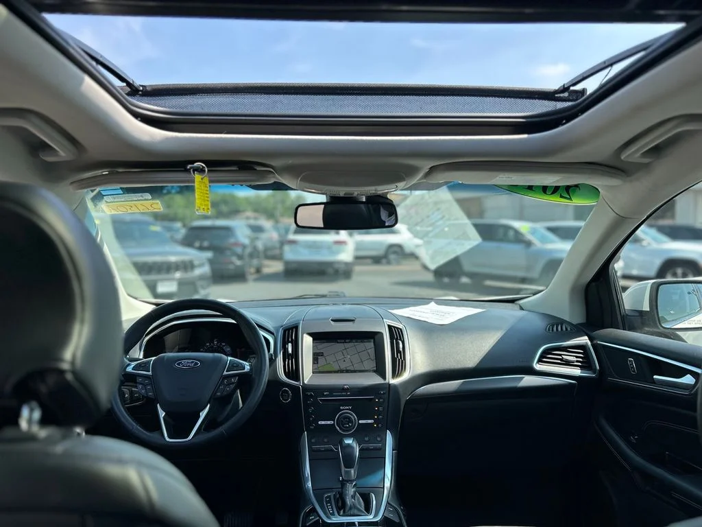 Used 2015 White Ford Titanium image 30