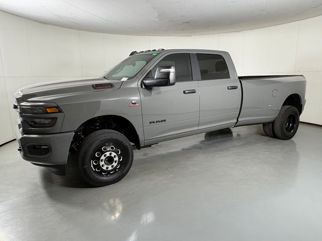 New 2026 Ceramic Gray Clear-Coat Exterior Paint RAM Big Horn image 5