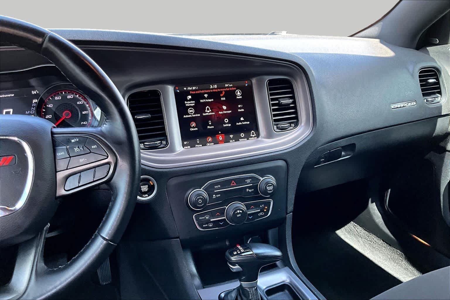 Used 2023 Granite Pearlcoat Dodge SXT image 9