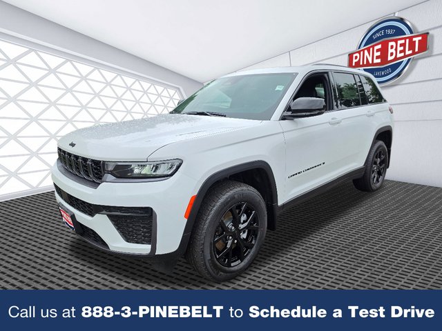 2026 Jeep Grand Cherokee Altitude