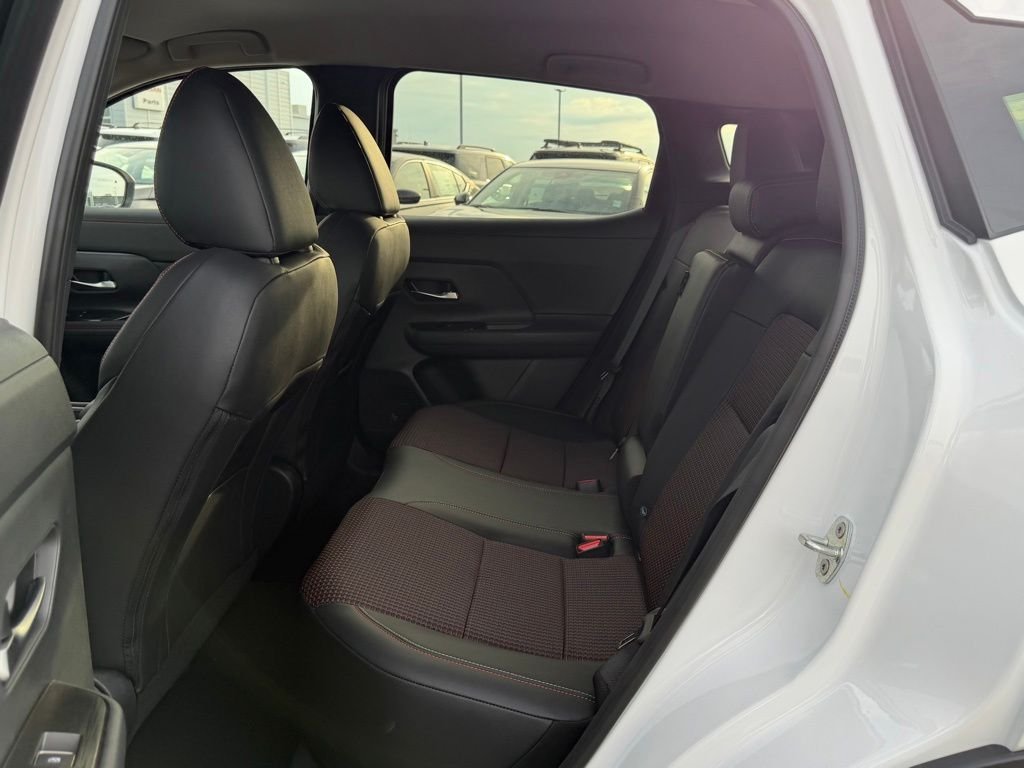 New 2026 Aspen White TriCoat / Super Black Two-tone Nissan SR image 14