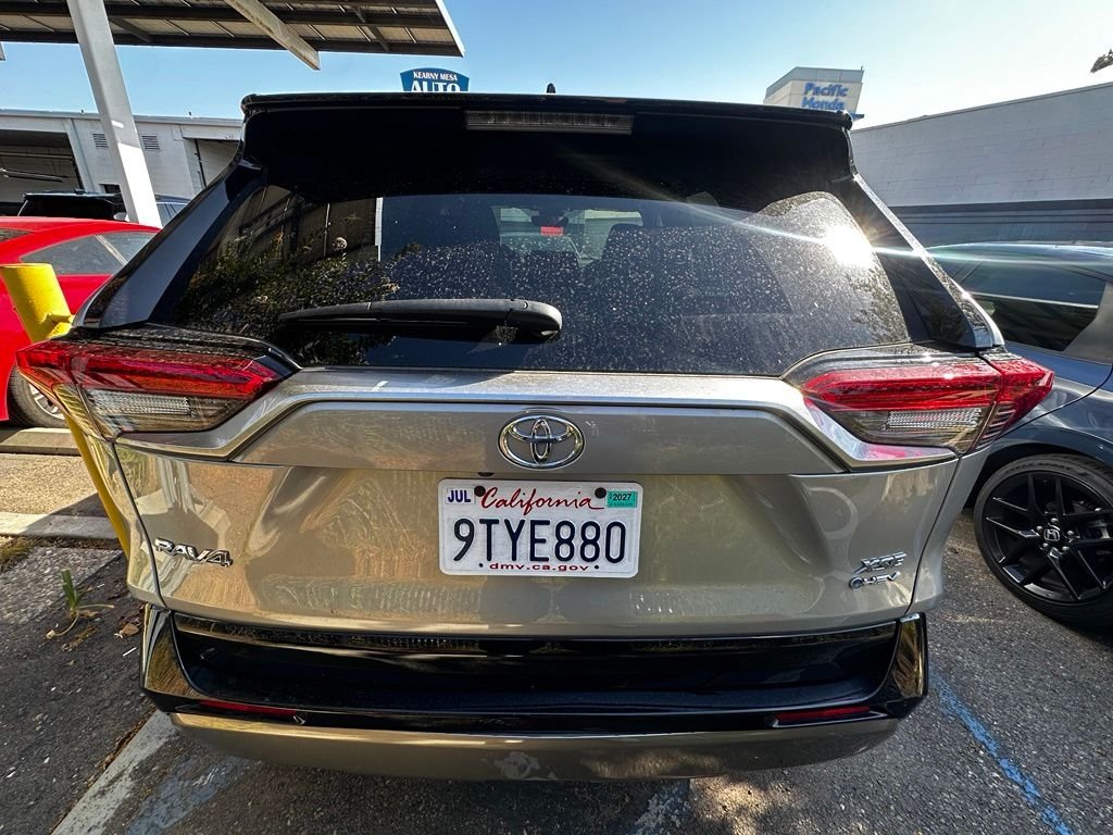 Used 2025 Midnight Black Metallic Toyota XSE image 19