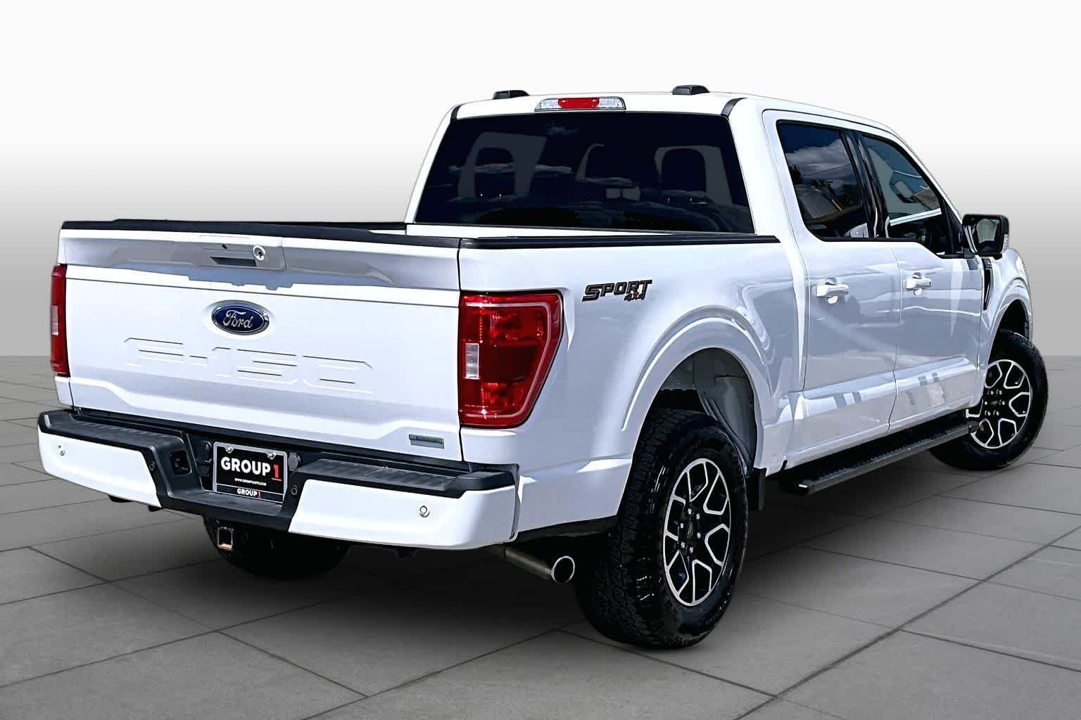 Used 2023 Oxford White Ford XLT image 13