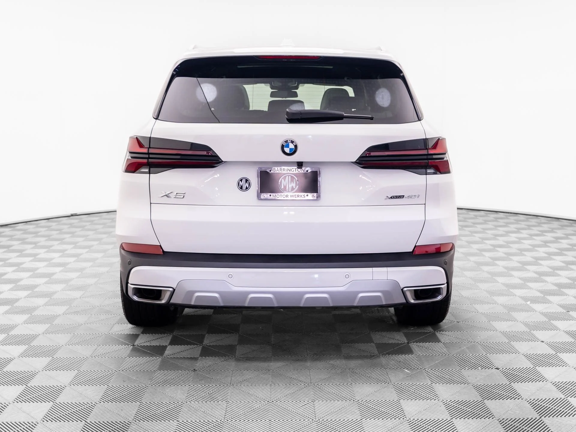 Certified Used 2026 White BMW xDrive40i image 4