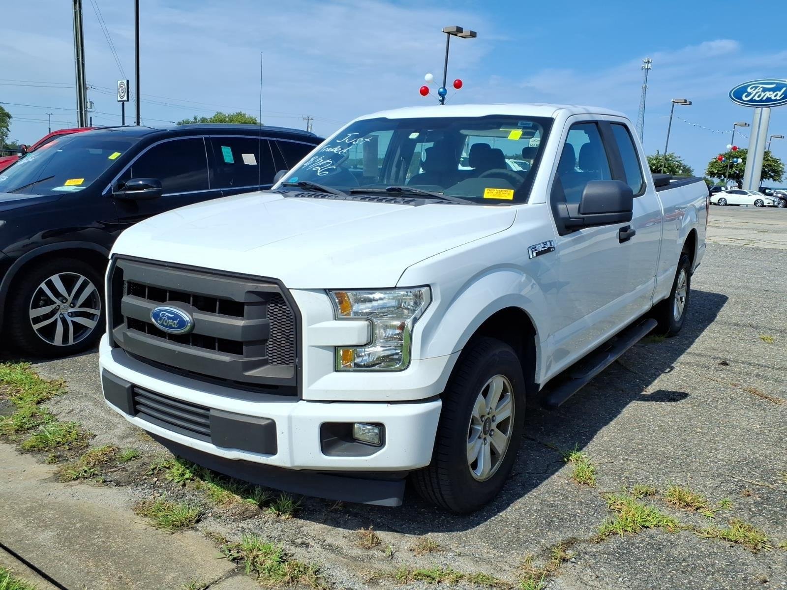 Used 2017 Oxford White Ford XL image 1