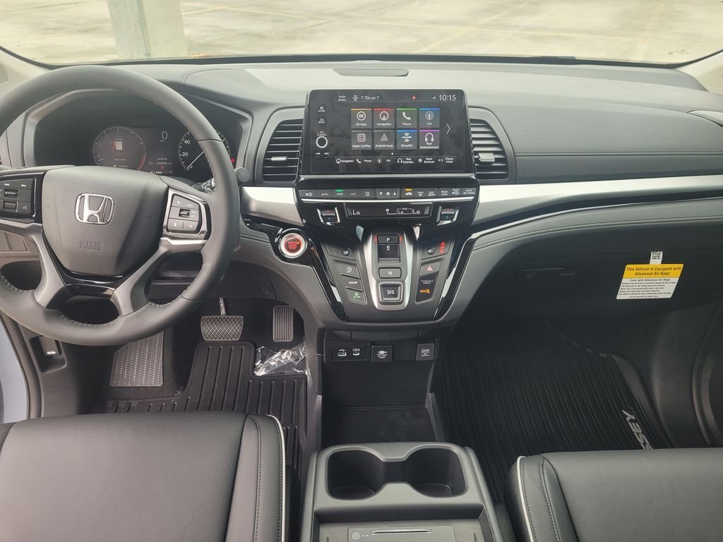 New 2026 Sonic Gray Pearl Honda Touring image 10