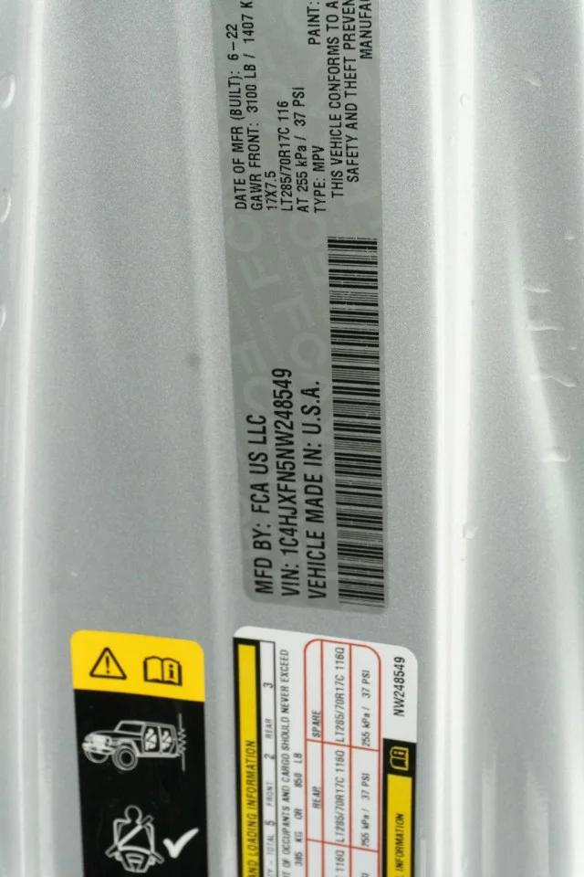 Used 2022 Silver Zynith Clearcoat Jeep Unlimited Rubicon image 37