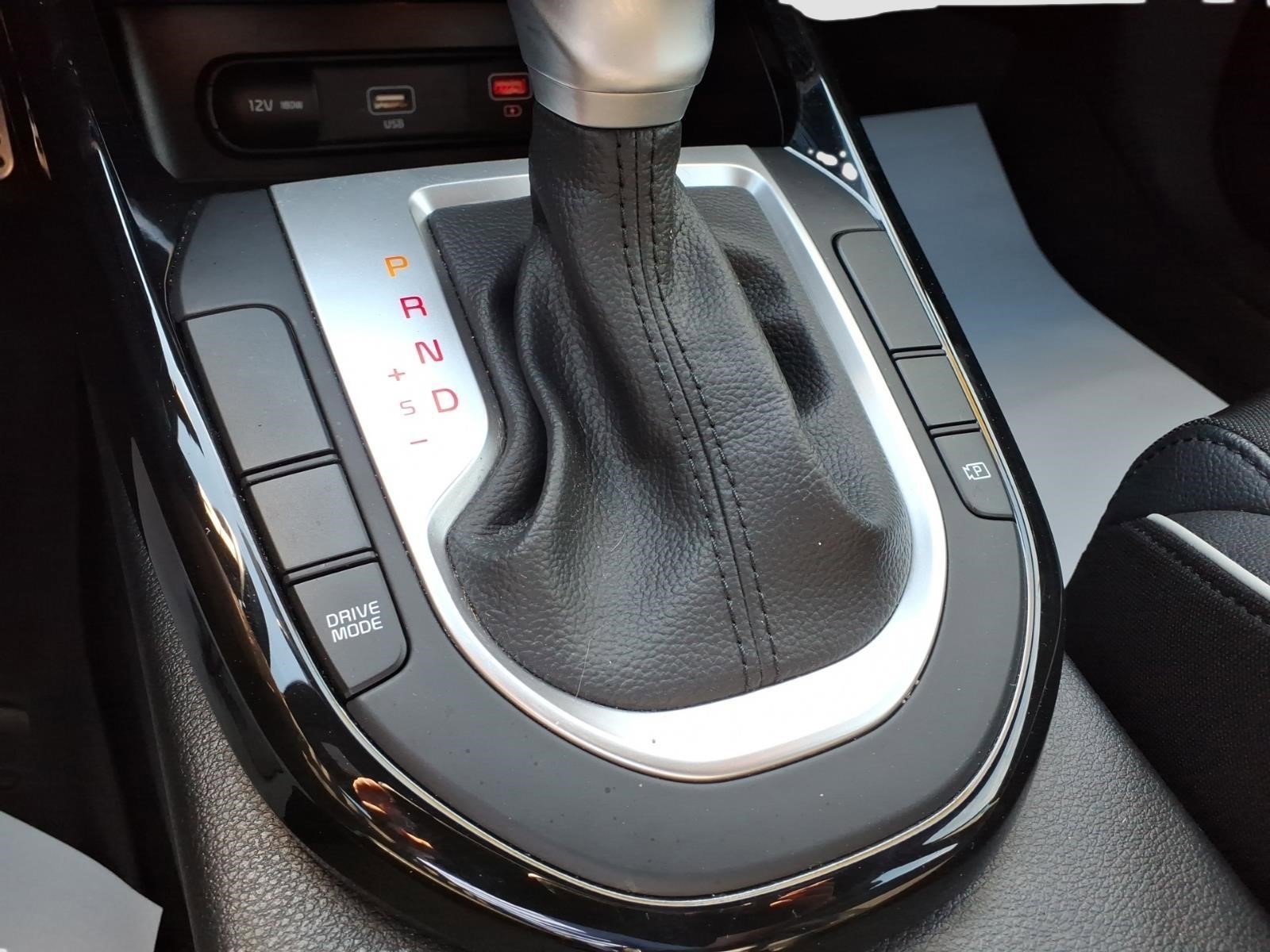 Used 2024 Sporty Blue Spb Kia GT-Line image 22