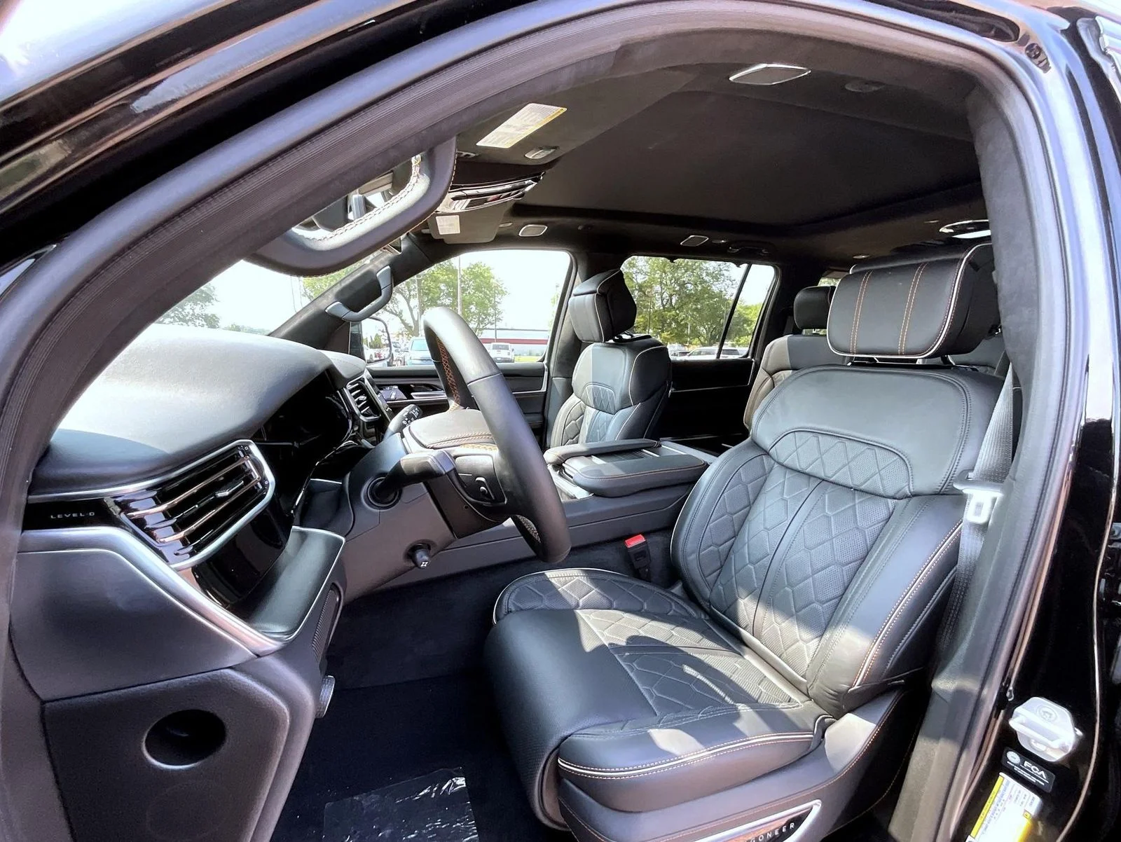 New 2026 Black Jeep Summit Reserve image 11