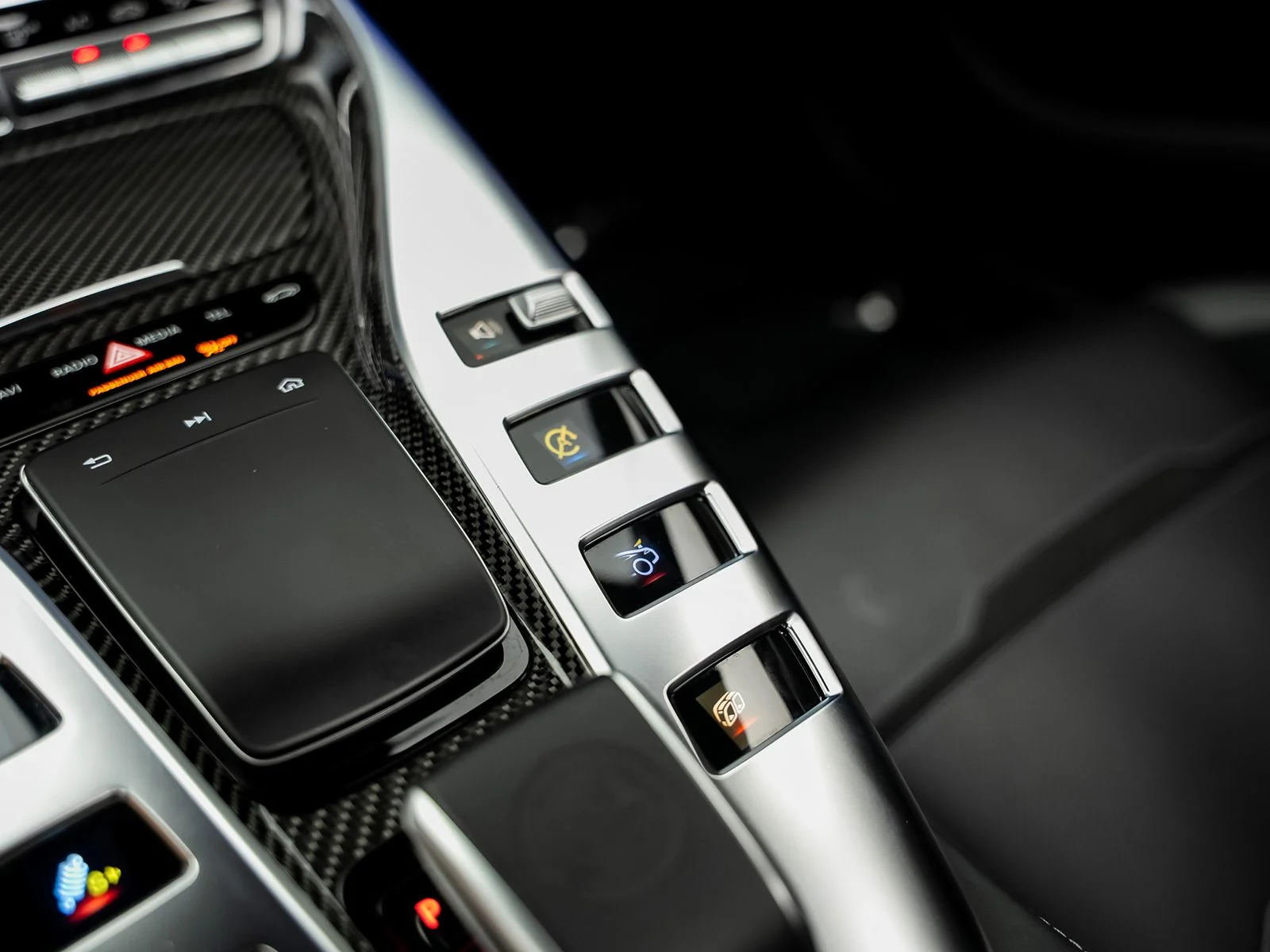 Used 2020 White Mercedes-Benz Base image 60
