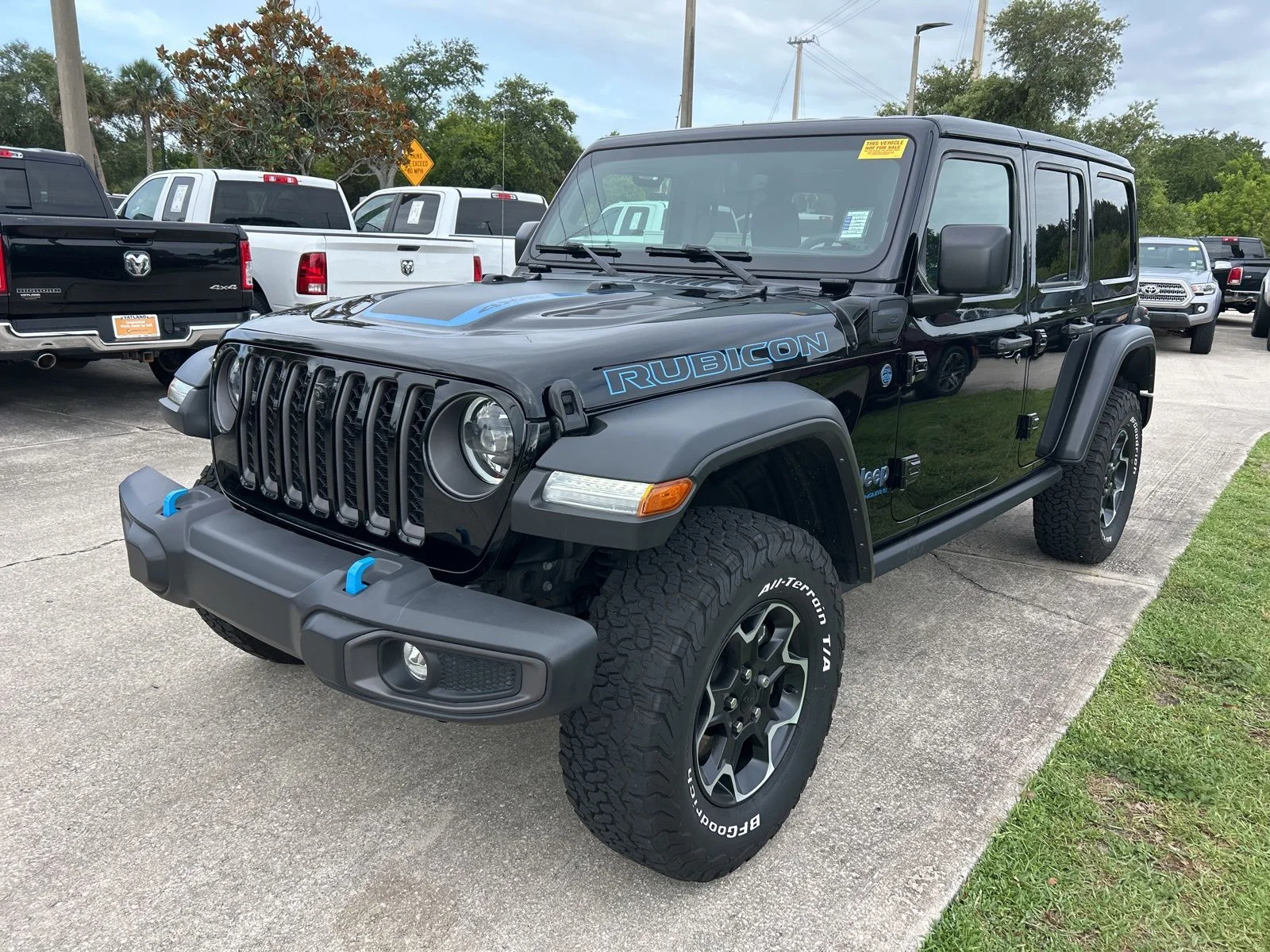 Used 2023 Black Clearcoat Jeep Rubicon 4xe image 1